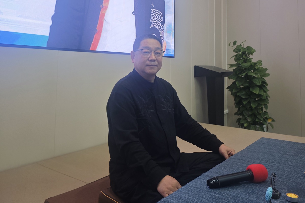 刘合斌老师是武医丹道辟谷的创始人 刘合斌老师是武医丹道辟谷的创始人