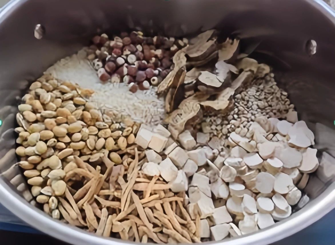 养脾胃方子天花板,乾隆黄帝吃了40年!脸色黄、吸收差要多吃 养脾胃方子天花板,乾隆黄帝吃了40年!脸色黄、吸收差要多吃